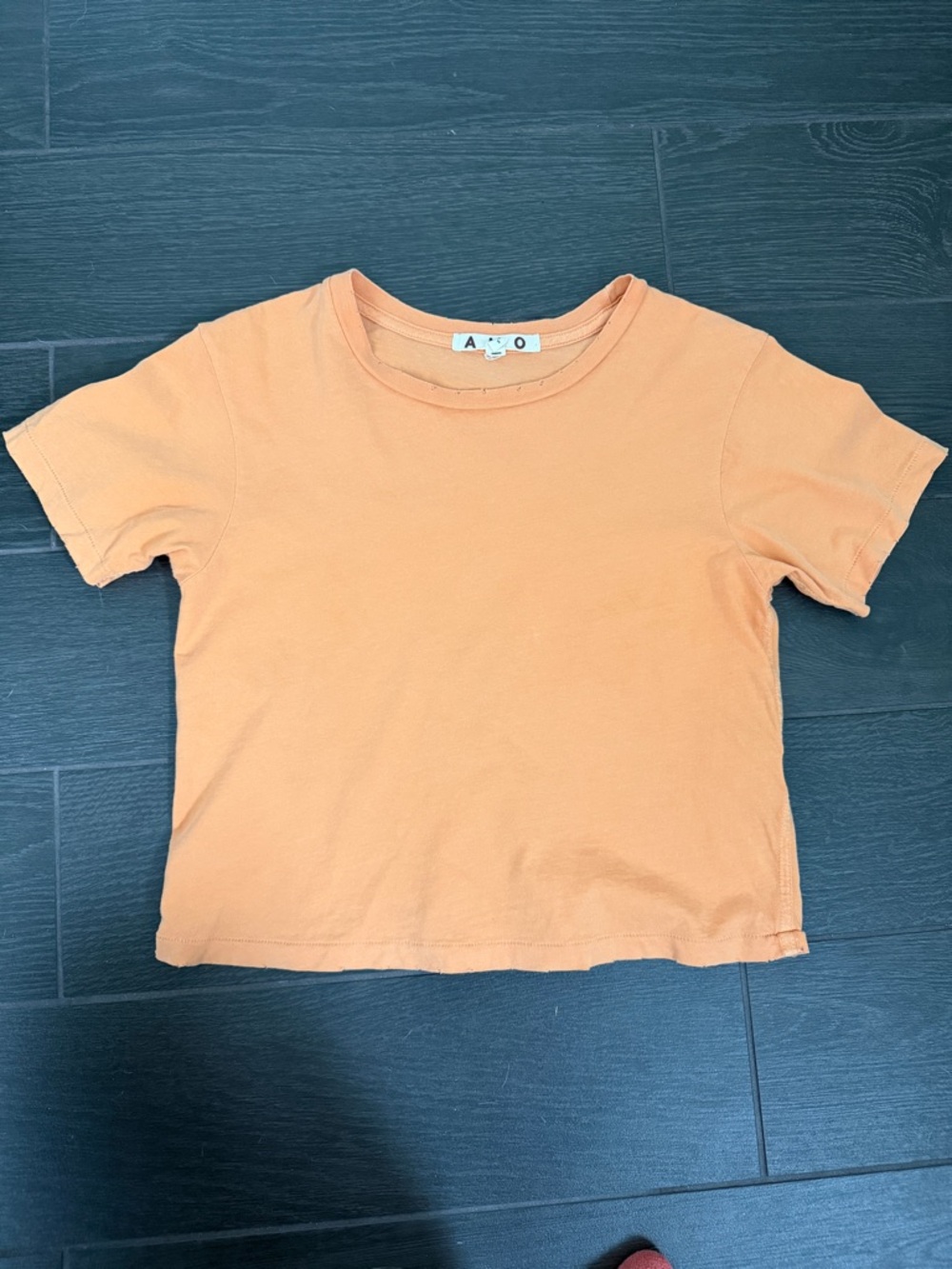 AMO Babe Short-Sleeve Tee in Apricot